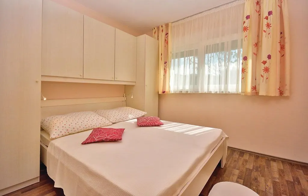 Apartmani Bepo Sveti Filip i Jakov 0*,  Chorvatsko